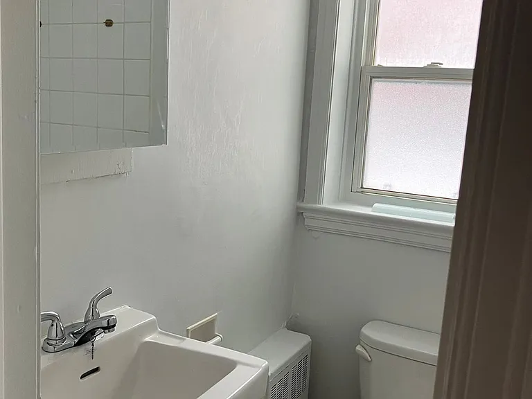 401 Tillbury Ave — Photo 4