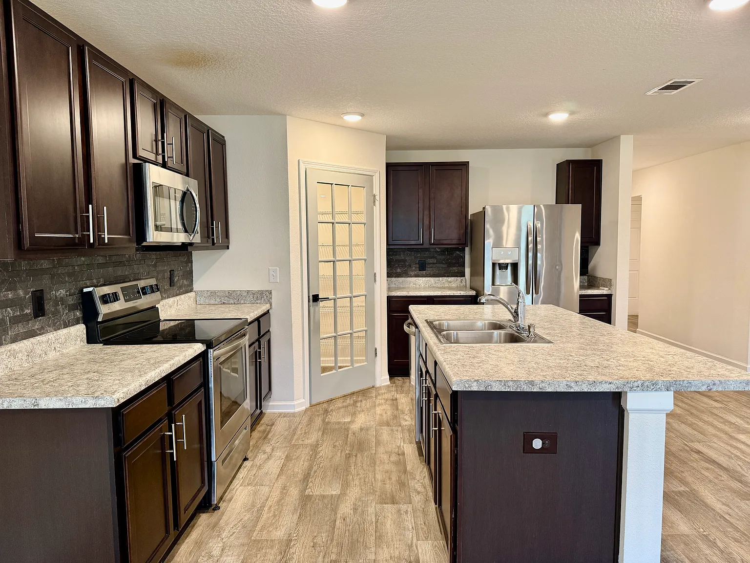 Milton 4 Bedroom Home — Photo 2