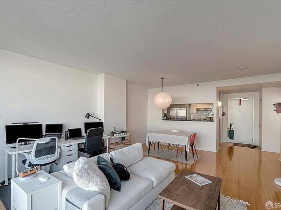 5th image of 300 3rd St APT 722