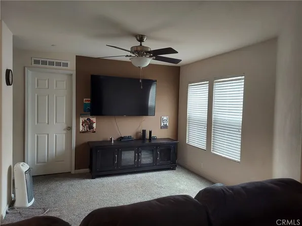 21621 Oakwood St, Perris, CA 92570