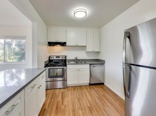 616 Canyon Rd APT 204, Redwood City, CA 94062