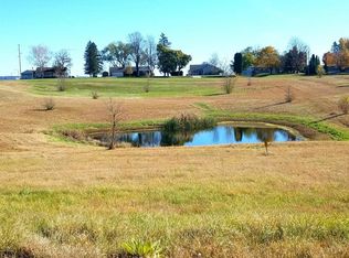 522 Coral Dr, Lake City, MN 55041