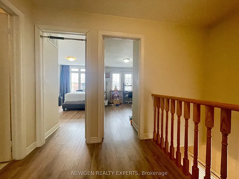 42 Crystalview Cres #UPPER — Photo 12