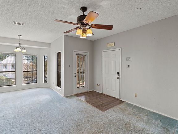 2nd image of 1933 Island Cir APT 208B