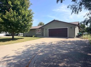 1408 8th St, Keosauqua, IA 52565
