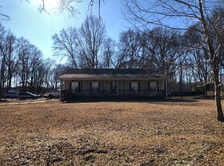 100 Clifton Dr, Corinth, MS 38834