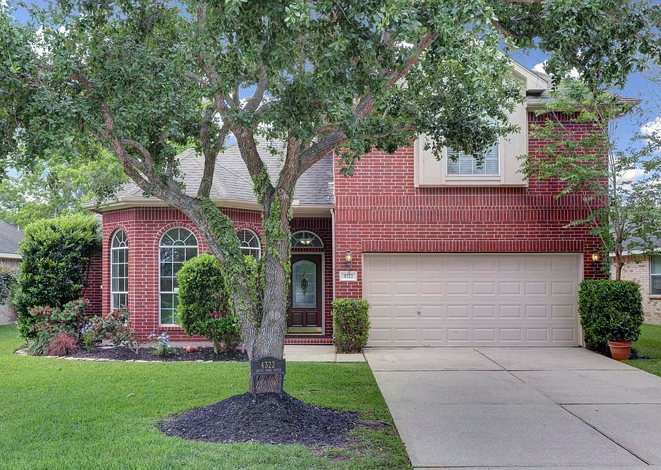 1st image of 4322 Grove Park Dr