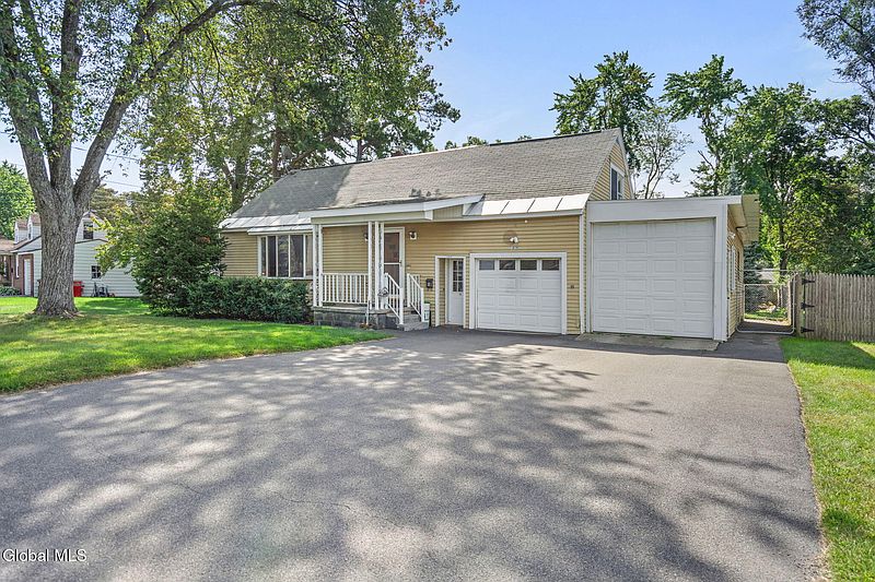 4th image of 1039 Bill Road