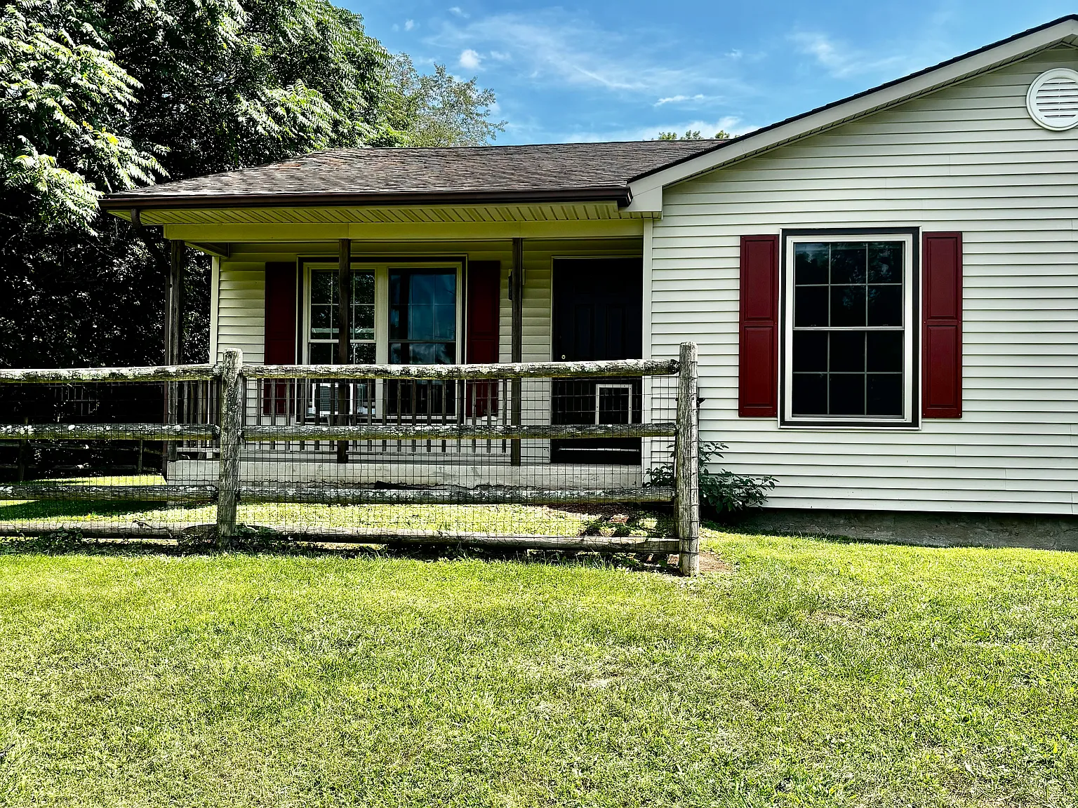 2 bed, 1000 sqft, $2,700 — Photo 1