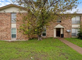 8000 Cambridge Cir APT C, Fort Worth, TX 76108