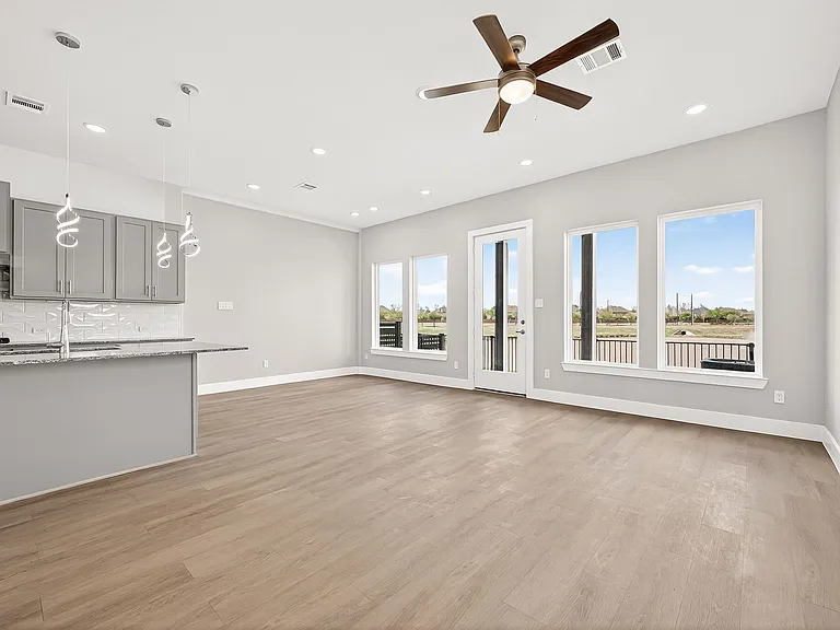 10719 Mason Rd — Photo 13