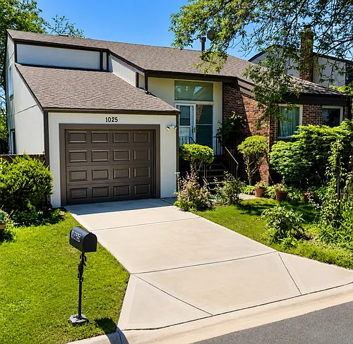 1025 Park Crest Dr Photo 1