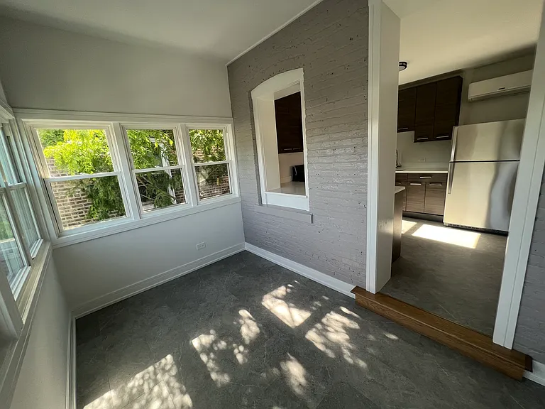 1334 W Elmdale Ave #3R — Photo 12