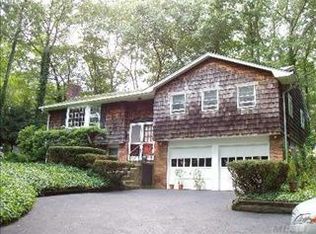 594 Bread And Cheese Hollow Rd, Northport, NY 11768
