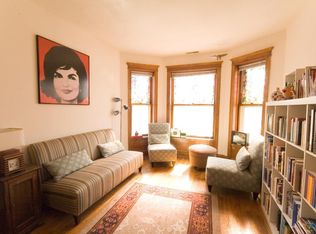 850 W Waveland Ave #3, Chicago, IL 60613