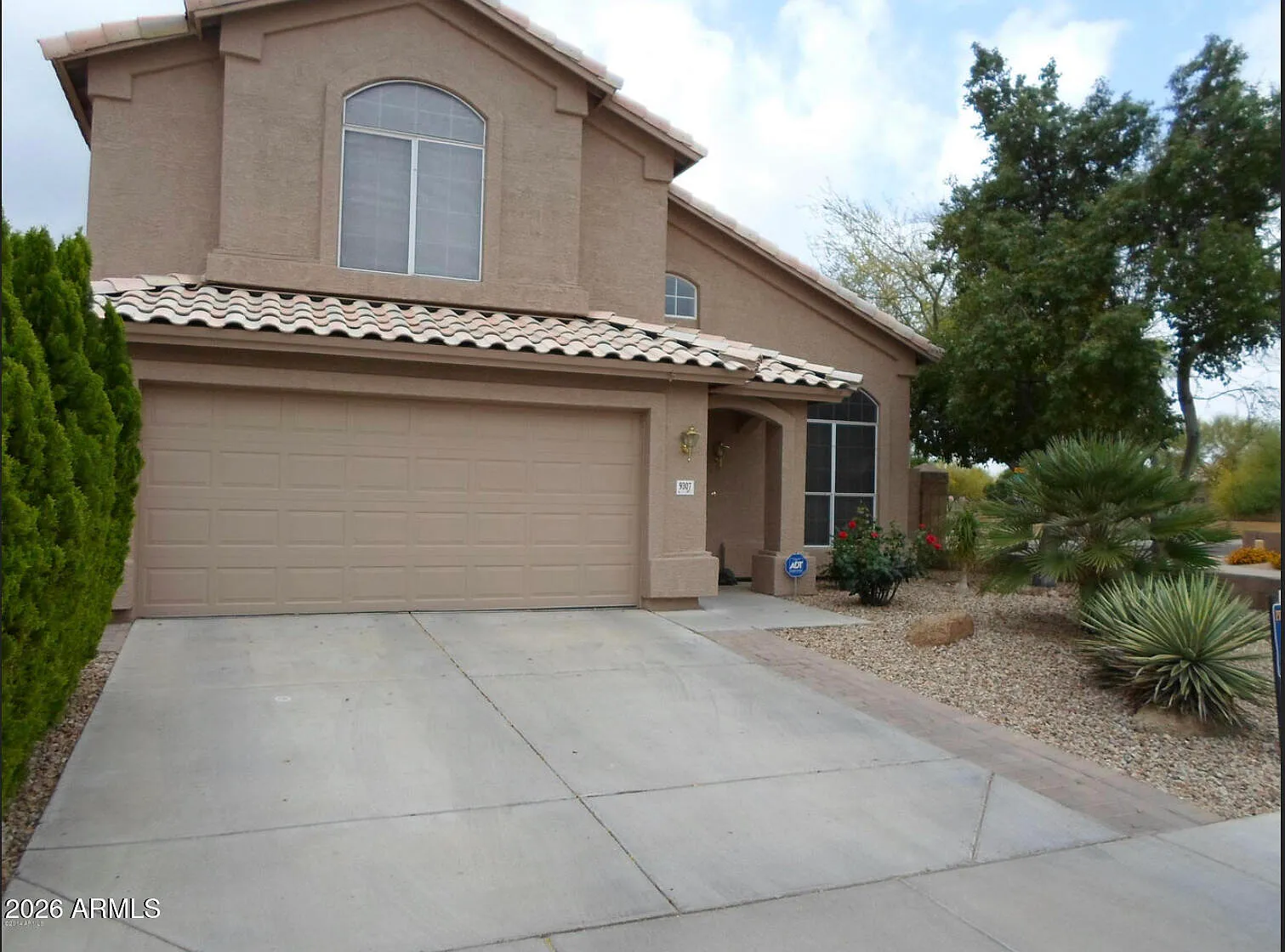 3 bed, 2.5 bath, 2119 sqft, $3,300 — Photo 4