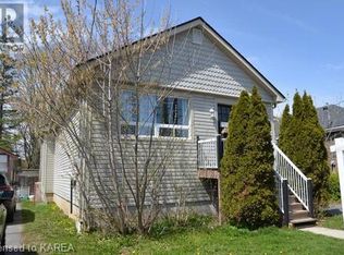 262 Macdonnell St, Kingston, ON K7L4C3