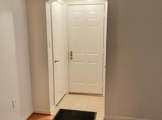 1800 N Queens Ln APT 200, Arlington, VA 22201