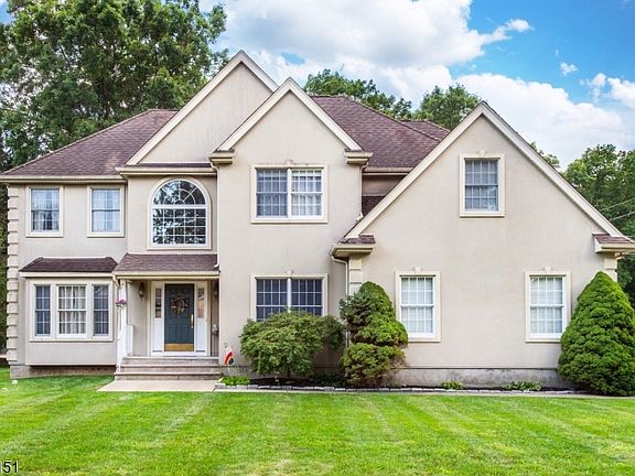 2nd image of 2 Kingston Ct