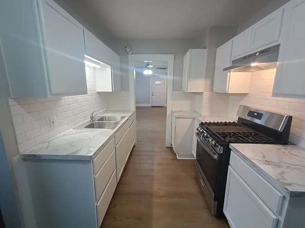 10126 E Golf Ave, Independence, MO 64053