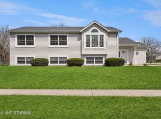13428 S Golden Meadow Dr, Plainfield, IL