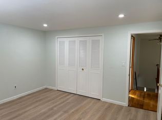 32218 Newcastle Dr, Warren, MI 48093