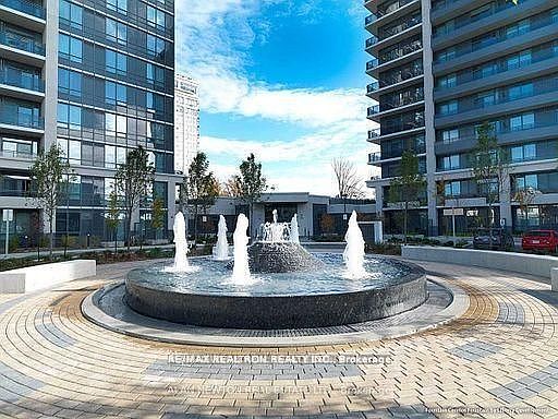 2nd image of 75 N Park Rd #603