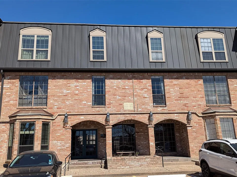 2400 N Braeswood Blvd #326