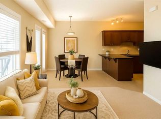 298 E Somerset Way SE #11, Medicine Hat, AB T1B 0E9