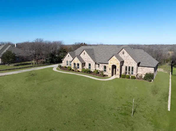 635 Melody Ln, Lakewood Village, TX 75068