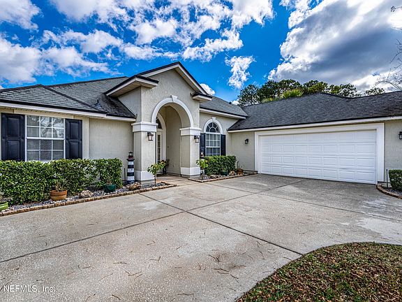 5th image of 13775 Victoria Lakes Dr