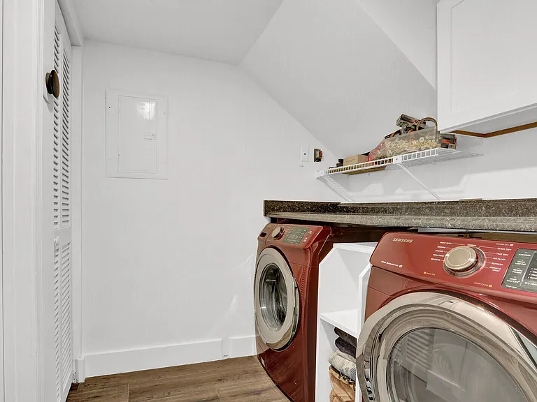 1506 Mizzenmast Way — Photo 23