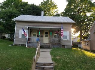 311 Rice St, Ionia, MI 48846