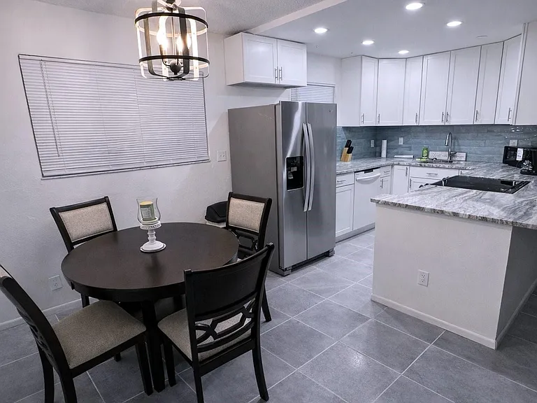 3300 Fox Chase Cir N #229 — Photo 8