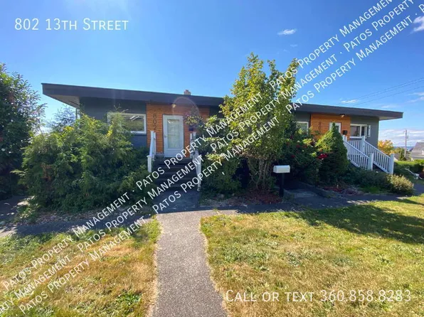 802 13th St, Bellingham, WA 98225