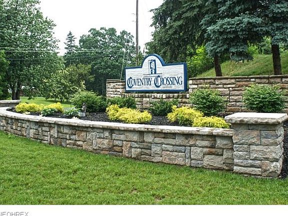 2nd image of 2121 Stonehenge Cir