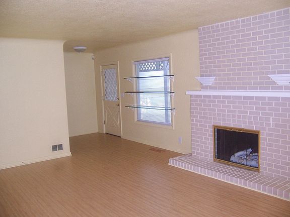 Livingroom Before
