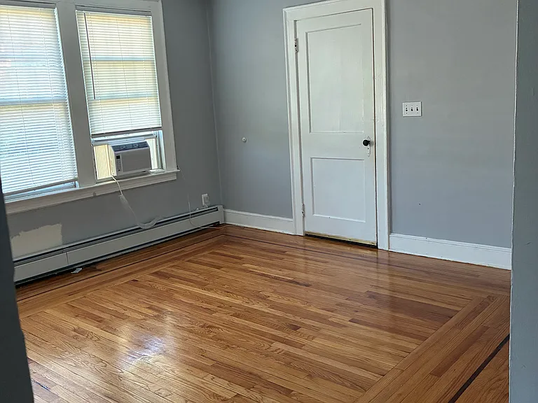 257 Sheffield Ave — Photo 18