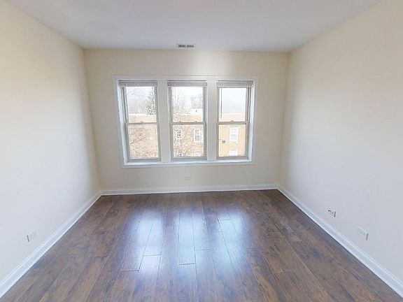 3rd image of 4731 W Cornelia Ave #4715-1W