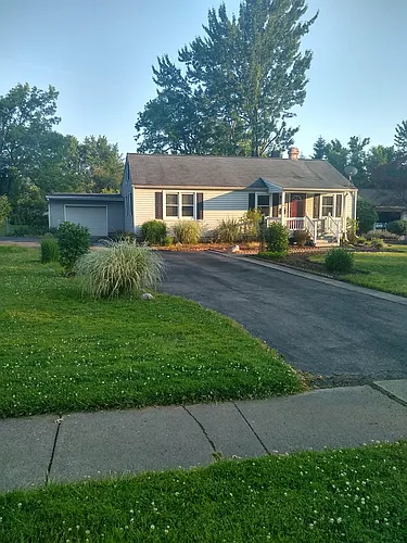 18561 Cook Ave Photo 1