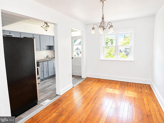 4th image of 2613 S Carroll St