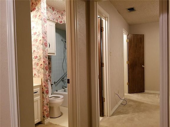 4th image of 5608 Stonewall St