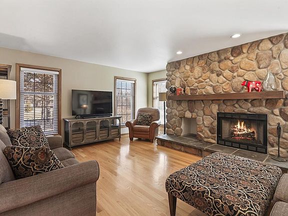 4th image of W318S3638 Perkins ROAD