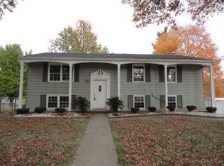 2605 Juniper Ln, Saint Joseph, MO 64503