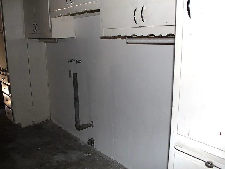 2109 Belvedere Ave — Photo 14