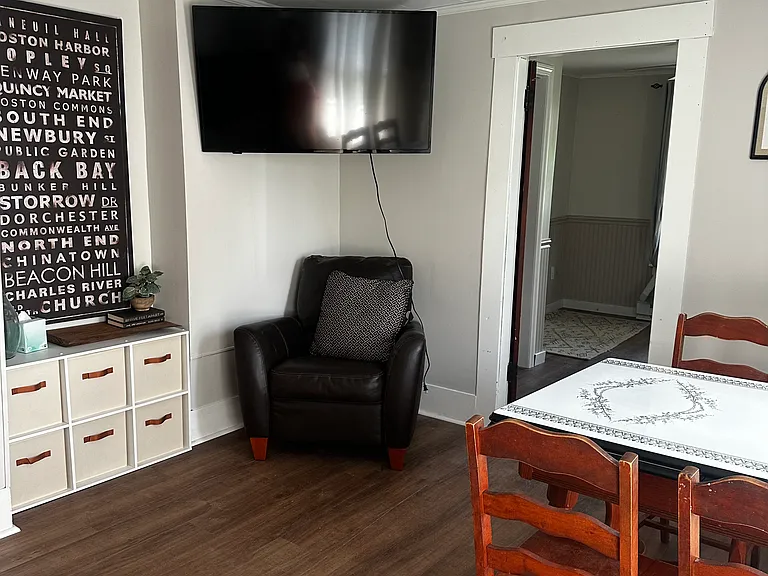 4 James Ave #2 — Photo 16