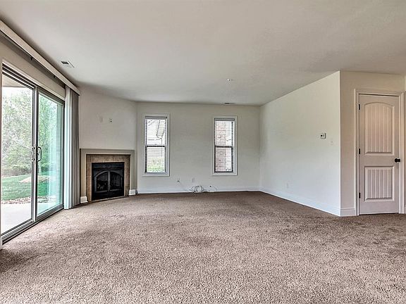 4th image of 11033 Beacon Ct