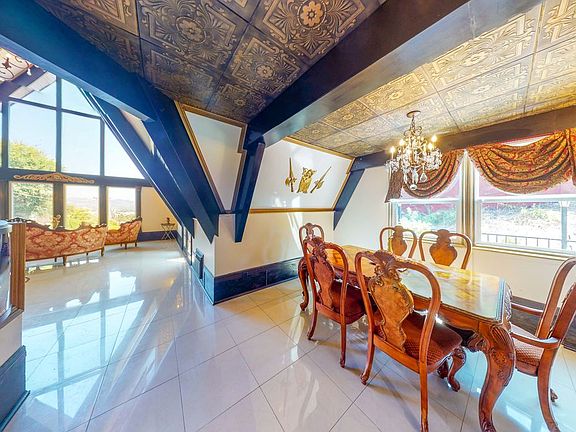 4th image of 1620 Cliffdale Rd