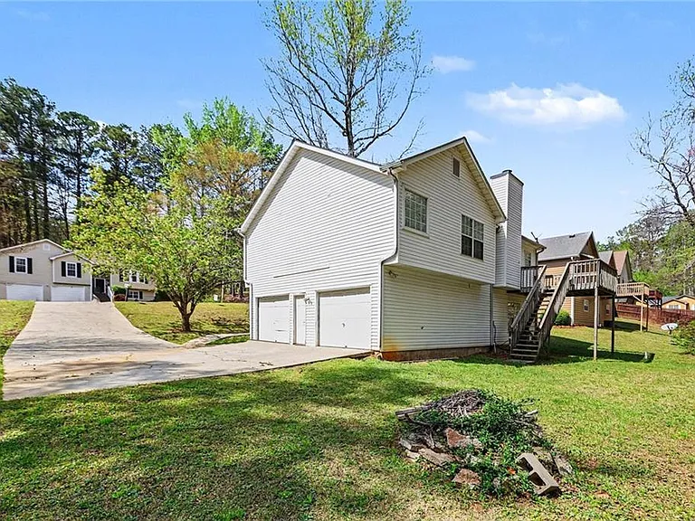 7797 Mountain Creek Way — Photo 24
