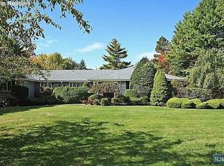 55 Mountain View Ter, Hillsdale, NJ 07642